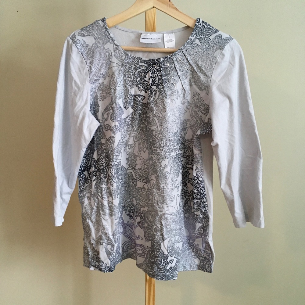 Alfred Dunner Women's Size S Long Sleeve Top Gray Paisley Embellished